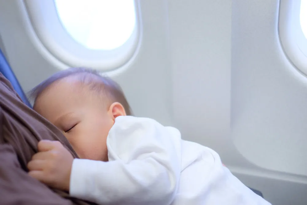 Quy định đối với trẻ sơ sinh khi đi máy bay STARLUX Airlines