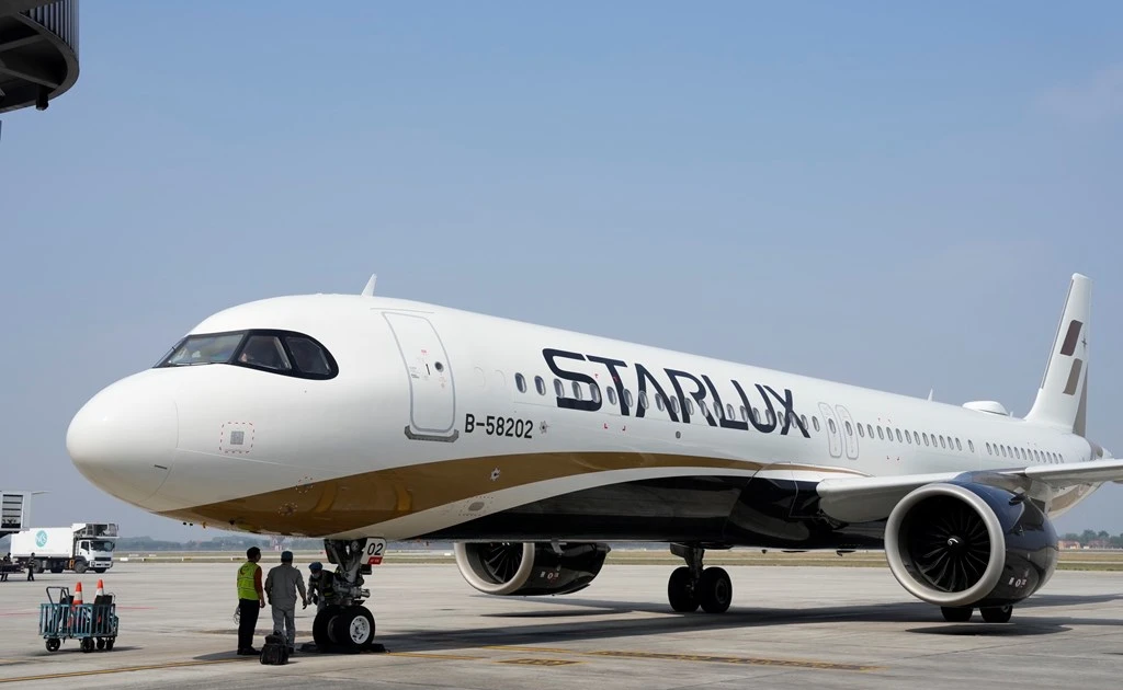 Hướng dẫn kiểm tra chuyến bay STARLUX Airlines