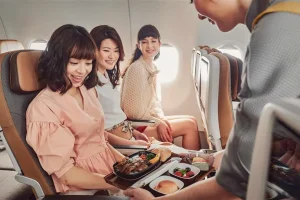 Chọn món ăn trên chuyến bay STARLUX Airlines